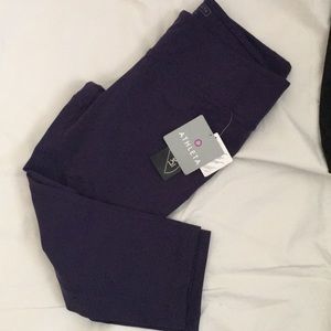 Athleta Capri Leggings